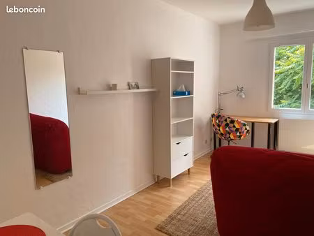 studio étudiant à deux pas de la place de la victoire
