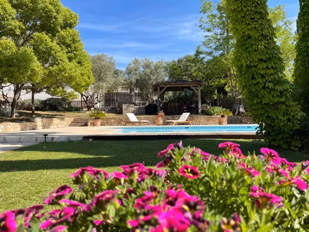 castellet (83) -- villa d'exception 250 m2 | 4 chambres | pis
