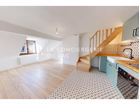 a louer en exclusivité, rue carnot, 2 pièces duplex