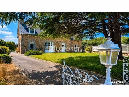 maison 9 pièces 250 m²