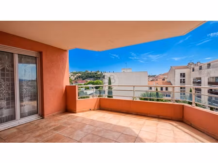 a vendre saint-raphaël cenrtre ville bel appartement de 11