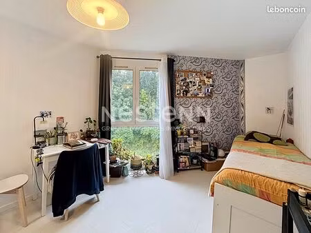 studio 1 pièce 26 m²