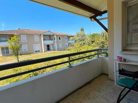 t2 lumineux avec balcon + parking - auch (copropriété récente)