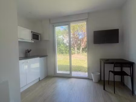 studio avec jardin