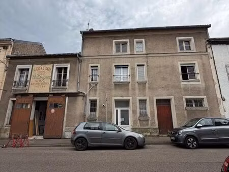 immeuble 5 pièces 83 m²