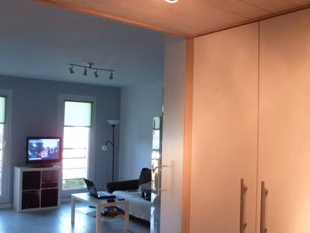 grand studio meublé 32 m2