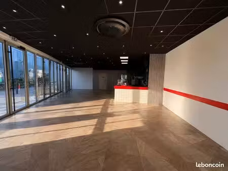 local commercial 150m² à louer au pied de l'université de valenciennes