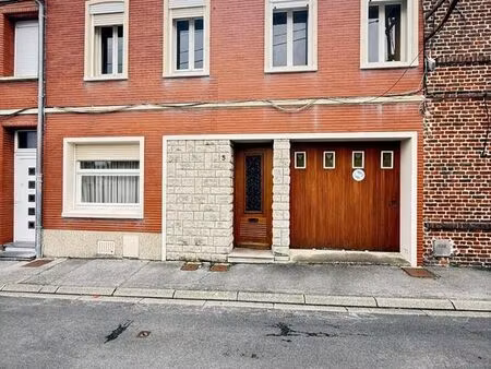 maison 10 pièces 148 m²
