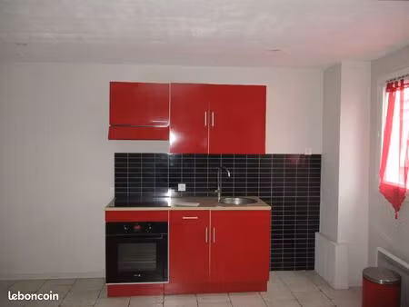 petit collectif de 6 appartements + garage pour investissement locatif