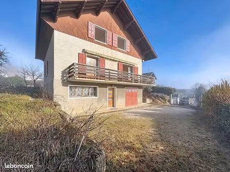 maison 6 pièces 174 m²