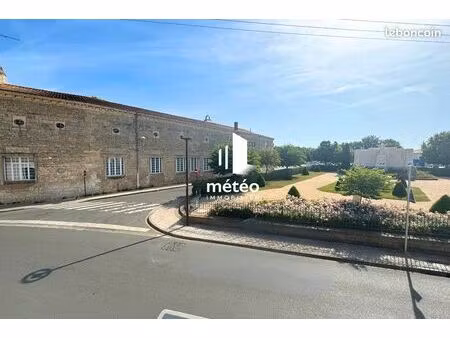immeuble 9 pièces 305 m²