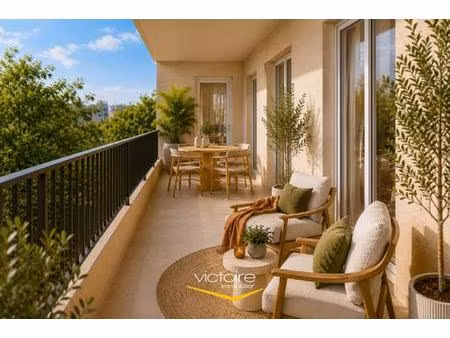 coeur de montchat - magnifique t4 avec balcon, tout sur jardin