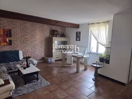 plain pied, beau f3 de caractère 73.24 m², parking