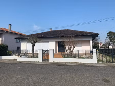 location maison 4 pièces 123 m² à montauban (82000)