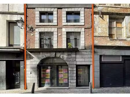 maison de commerce de ±138 m²