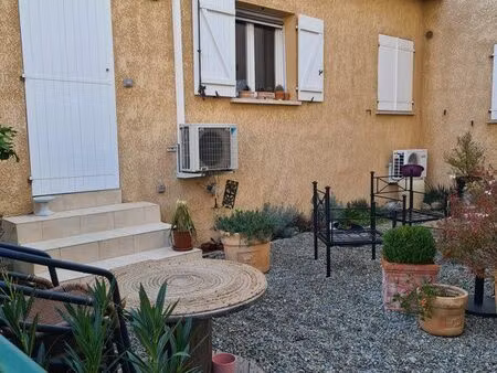 loue f3,à l année, avec jardin