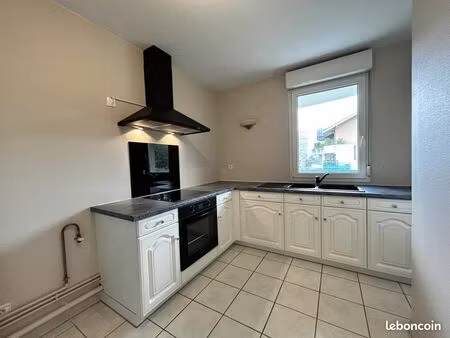 appartement 3 pièces 77 m²