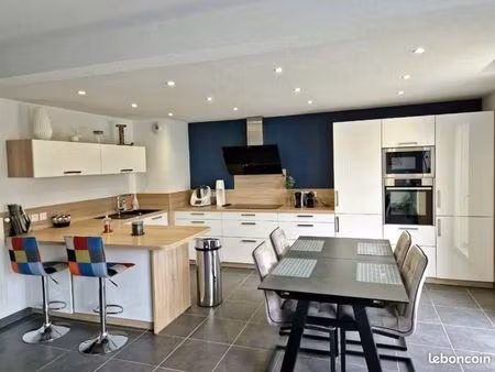 maison 5 pièces 101 m²