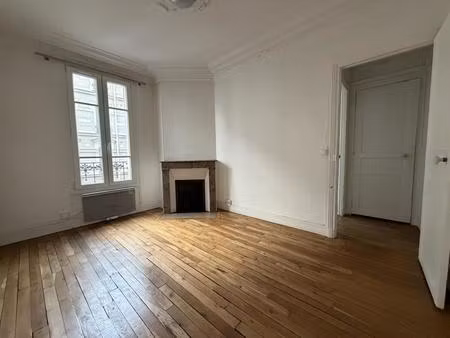 appartement t2 - 33.59 m² - 2ème étage