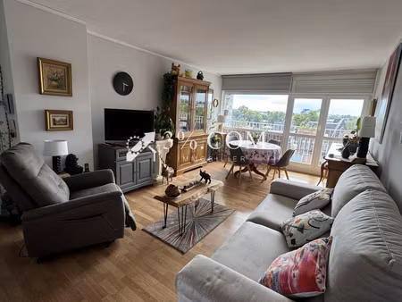 appartement t3 avec garage, cave et balcon – hypercentre de valenciennes