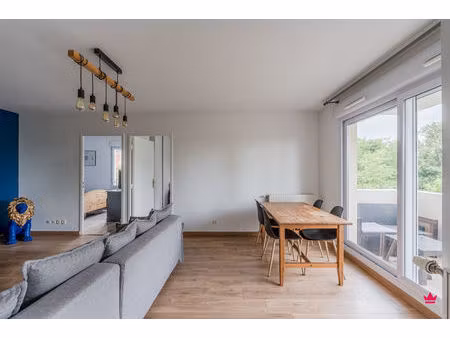 superbe appartement 3 pièces lumineux avec terrasse et garage