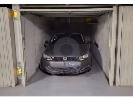 menton centre - garage - nue propriété