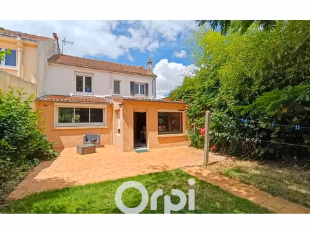 location maison, m² t-4 à la roche-sur-yon, 875 €