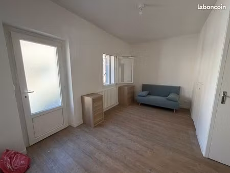 bas de maison à mazargues à louer