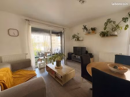 toulouse montaudran – beau t3 récent non meublé avec terrasse et parking – sans honoraires