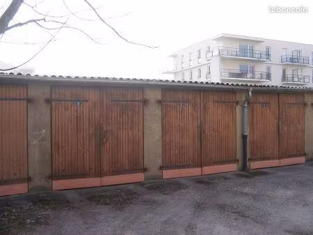 garage à louer metz sablons