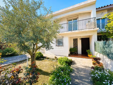 a vendre - perpignan - clos banet - villa 3 faces - jardin et garage