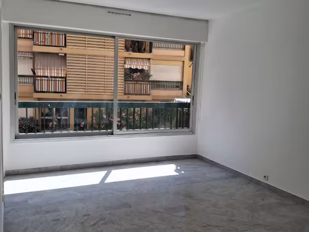 studio /// avenue pauliani