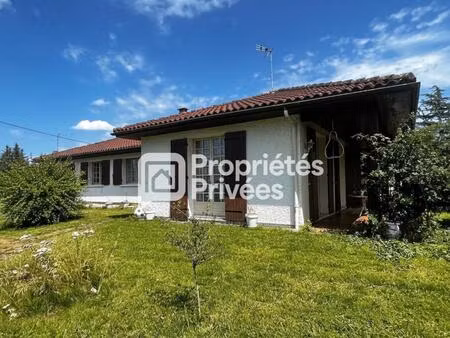 maison de 205 m² avec logement indépendant et potentiel professionnel ? centre de bazas