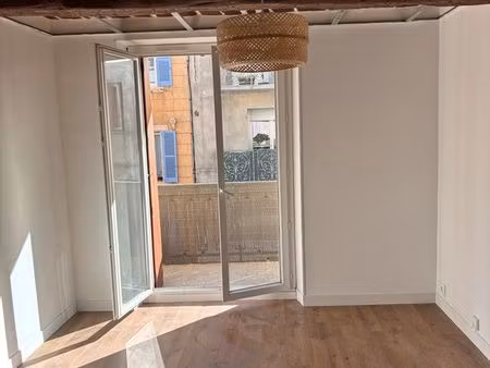 appartement de 46 m² avec balcon – gonfaron