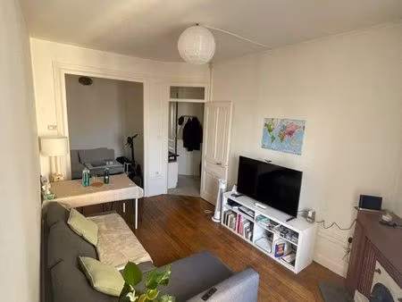 t2 traversant 56m2 - 1125/mois - lyon 3eme - cours lafayette