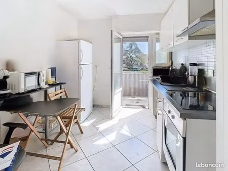 location - t3 lumineux avec balcon, cave et parking – 55 m² – mulhouse centre