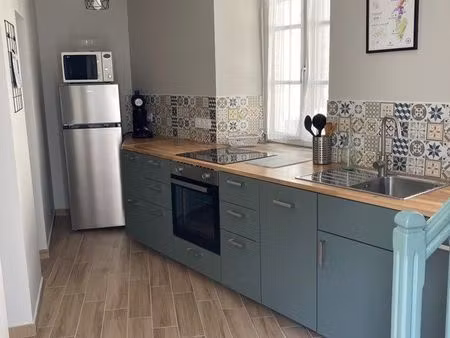 maison meublée avec cour privative sur les quais