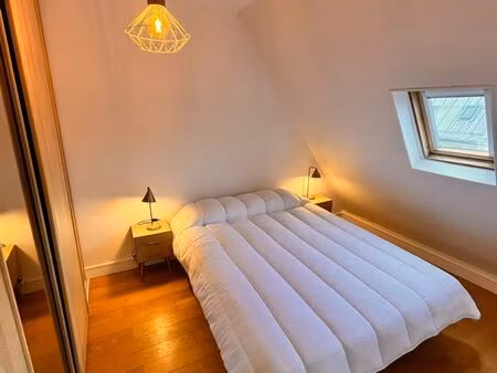app 50 m2 paris 8eme