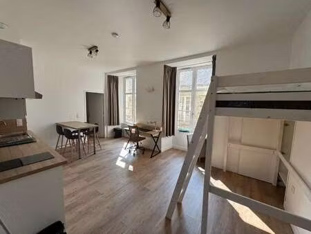 location appartement 2 pièces meublé à angers centre (49000) : à louer 2 pièces meublé / 4