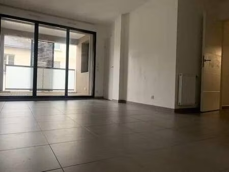 location appartement 3 pièces à nantes canclaux - mellinet (44000) : à louer 3 pièces / 58