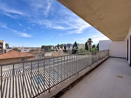 hyeres - grand t4 de 80m2 avec terrasse au sud de 16m2 -possibil