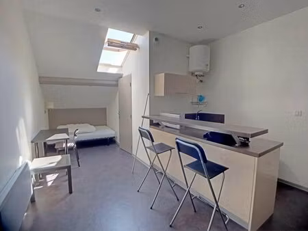 beau studio meuble