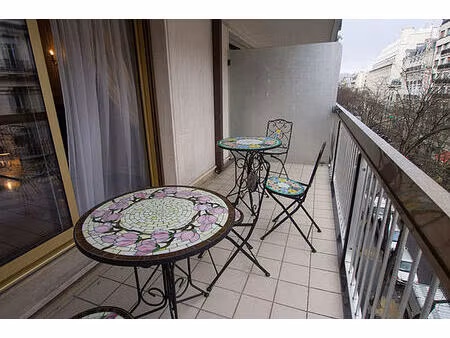 appartement 3 chambres meublé avec garage, terrasse et ascenseur