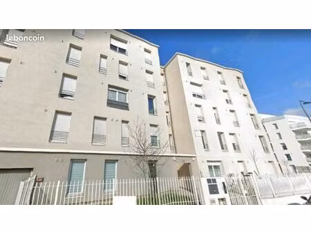 studio 1 pièce 23 m²