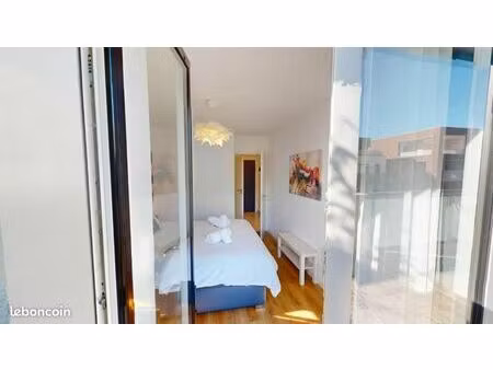 petit deux pièces de 35 m2 situé au coeur de strasbourg, dans un immeuble neuf