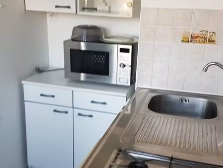 t1 meublé lumineux - 27 m² - secteur pellegrin