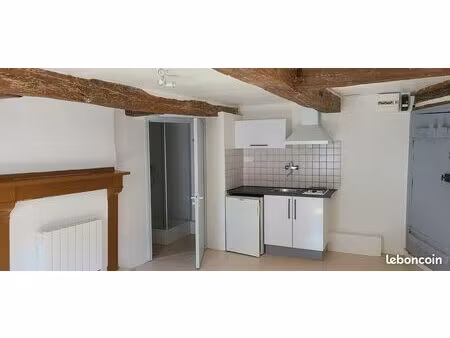 studio vide quartier du port à vannes
