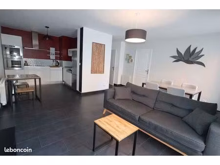 appartement meublé 2 pièces, 52 m² yc garage - gare de villeurbanne