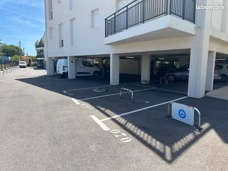 parking à louer, 86b avenue de stalingrad arles
