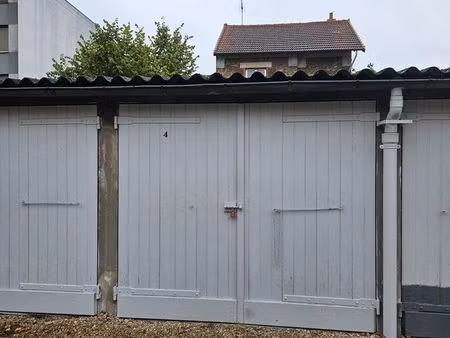 box proche gare bondy